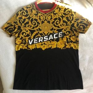 Versace tshirt